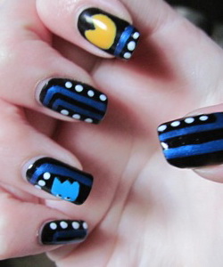 модный орнамент на ногтях